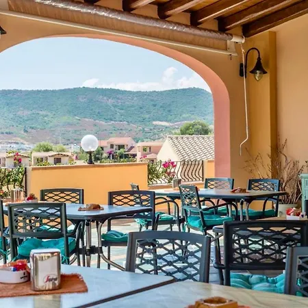 With Swimming Pool Just 5 Minutes From Budoni, With Air Conditoning And Private Outdoor Area Budoni