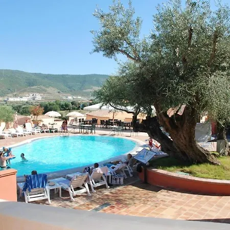 With Swimming Pool Just 5 Minutes From Budoni, With Air Conditoning And Private Outdoor Area