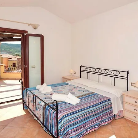 Aparthotel With Swimming Pool Just 5 Minutes From Budoni, With Air Conditoning And Private Outdoor Area 3*