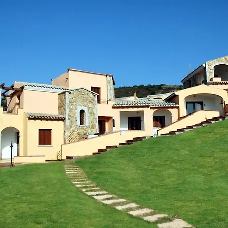 With Swimming Pool Just 5 Minutes From Budoni, With Air Conditoning And Private Outdoor Area