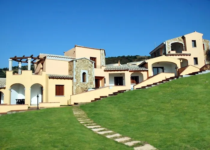 With Swimming Pool Just 5 Minutes From Budoni, With Air Conditoning And Private Outdoor Area
